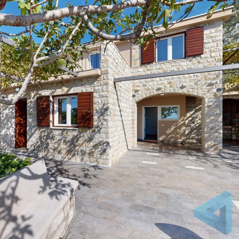 Old_stone_villa_Vrba_Sveti_Stefan2