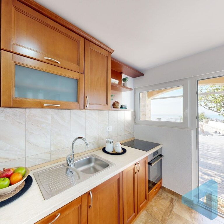 Old_stone_villa_Vrba_Sveti_Stefan7